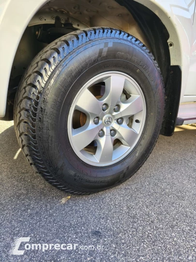 HILUX 2.7 SR 4X2 CD 16V