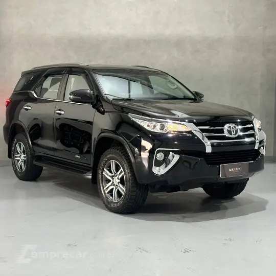 Hilux SW4 SRV 4x2 2.7 Flex 16V Aut.