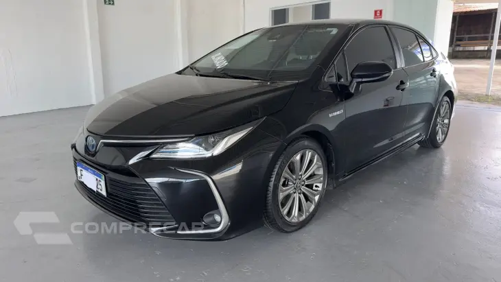 COROLLA 1.8 VVT-I Hybrid Altis