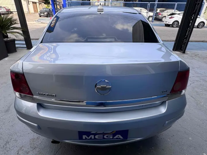 VECTRA 2.0 MPFI ELEGANCE 8V FLEX 4P AUTOMÁTICO