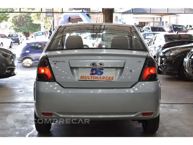 FIESTA SEDAN - 1.6 ROCAM SEDAN 8V 4P MANUAL