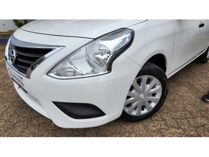 VERSA 1.6 16V FLEX V-DRIVE MANUAL