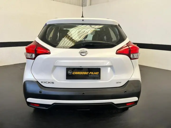 KICKS SV CVT 1.6 16V FLEX 5P AUT