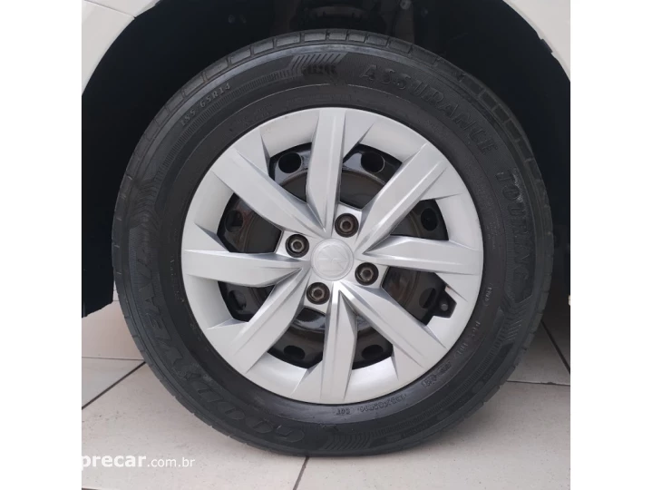 VOYAGE 1.0 12V MPI TOTALFLEX 4P MANUAL