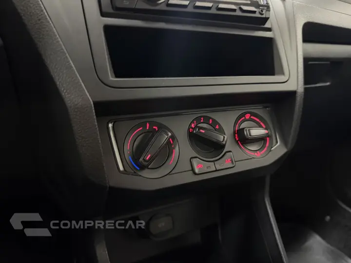 VOYAGE 1.0 12V MPI TOTALFLEX 4P MANUAL