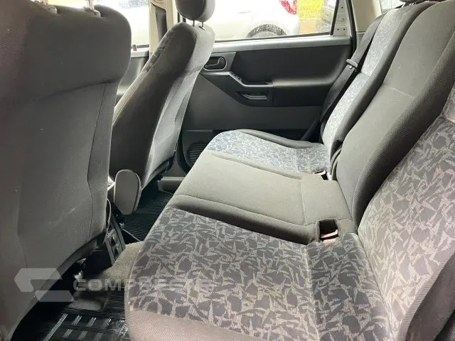 MERIVA - 1.8 MPFI 16V 4P MANUAL