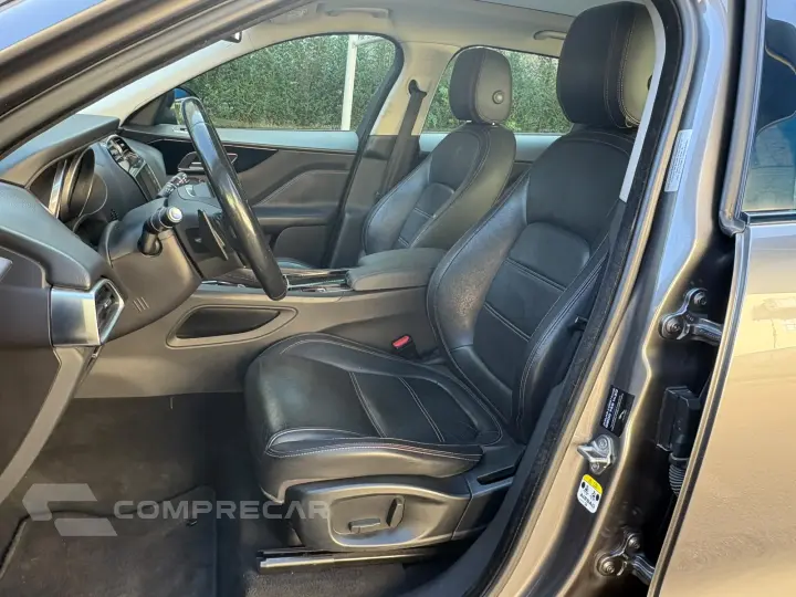 F-PACE 2.0 16V Turbo Prestige AWD