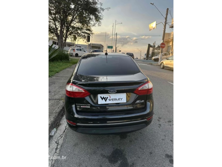 FIESTA 1.6 TITANIUM SEDAN 16V FLEX 4P POWERSHIFT