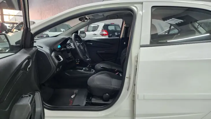 ONIX HATCH LT 1.0 8V FlexPower 5p Mec.