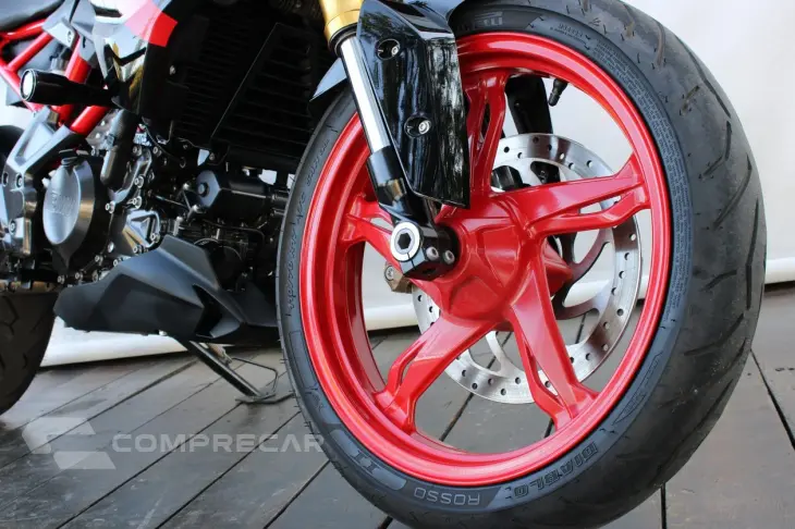 BMW G 310 R