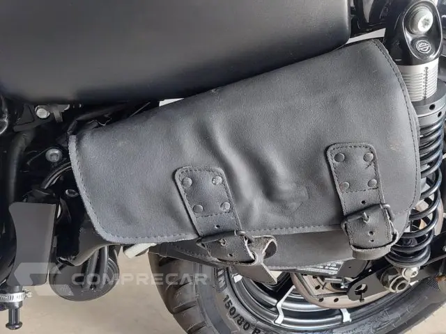 SPORTSTER XL 883N IRON - Custom