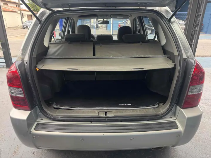TUCSON 2.0 MPFI GLS 4X2 16V 143cv 2WD