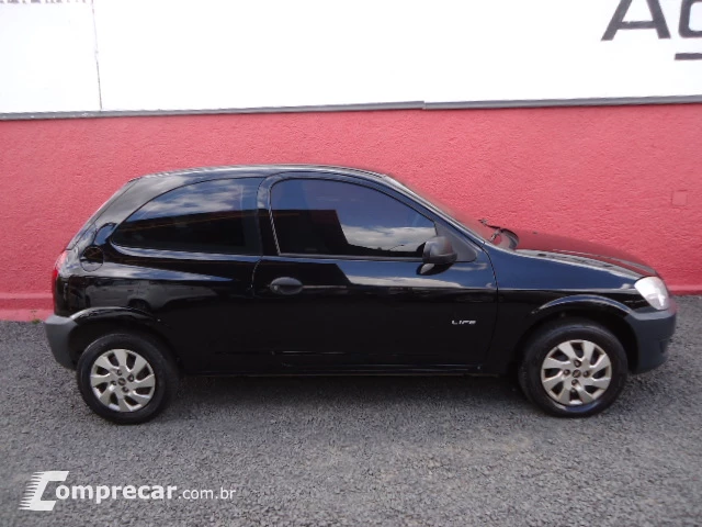 CELTA 1.0 MPFI Life 8V