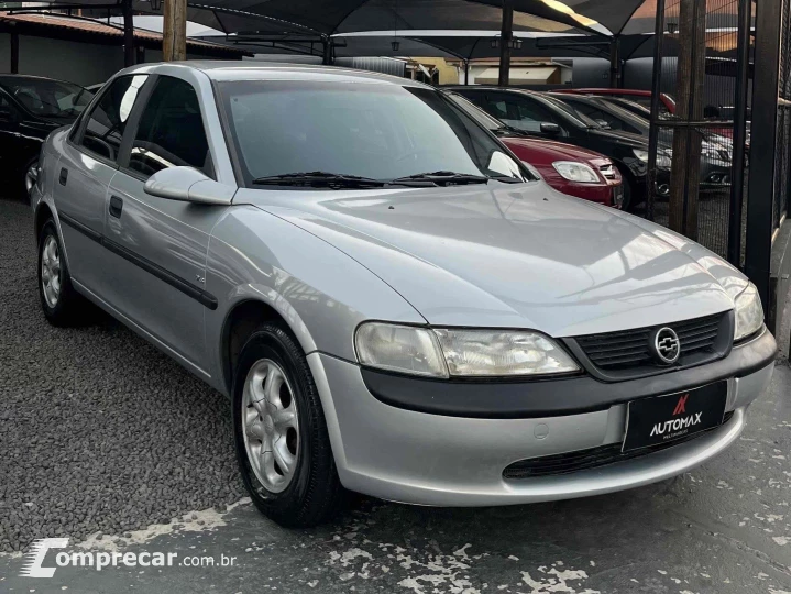 VECTRA 2.2 MPFI GLS 8V GASOLINA 4P MANUAL