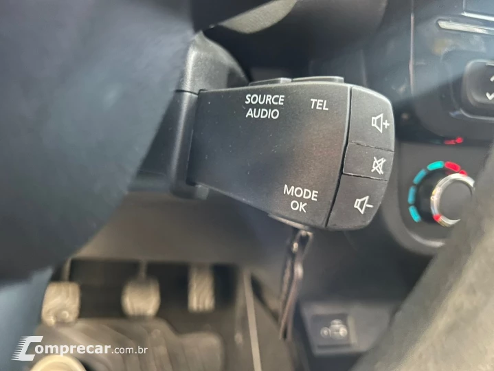 Kwid KWID OUTSIDER 1.0 Flex 12V 5p Mec.