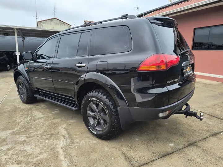 PAJERO DAKAR 3.2 HPE 4X4 7 Lugares 16V Turbo Intercooler