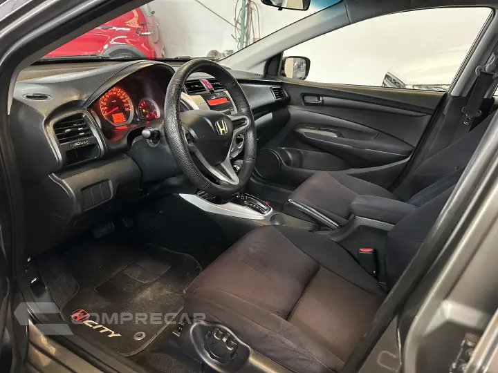 CITY 1.5 LX Sedan 16V