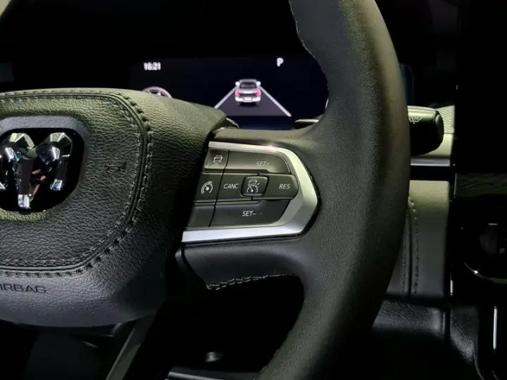 RAMPAGE REBEL HURR 4 2.0 TB CD 4X4 AUT.