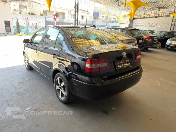 POLO SEDAN 1.6 MI 8V