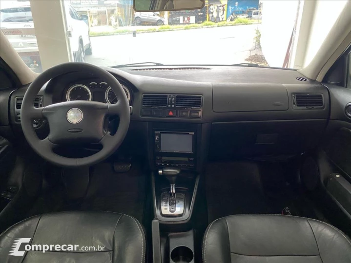 BORA 2.0 MI 8V GASOLINA 4P AUTOMÁTICO