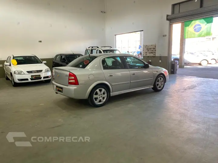 Astra 2.0 Mpfi Elite 8V Flex 4P Automático