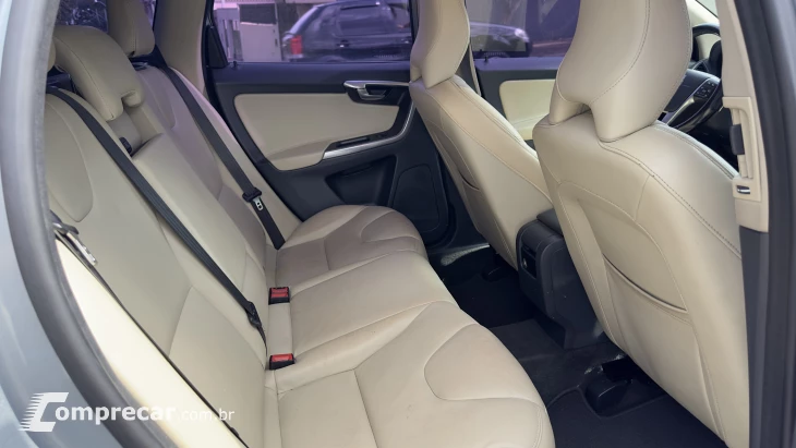 XC60 2.0 T5 Dynamic FWD Turbo
