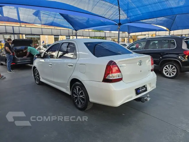 ETIOS SEDAN - 1.5 PLATINUM SEDAN 16V 4P AUTOMÁTICO