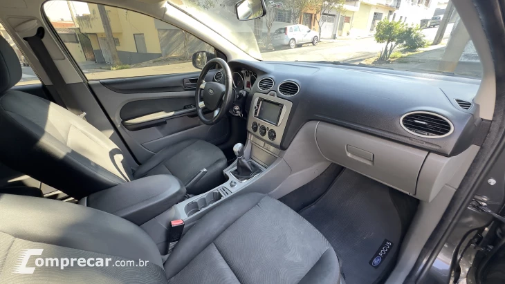 FOCUS 1.6 S Hatch 16V