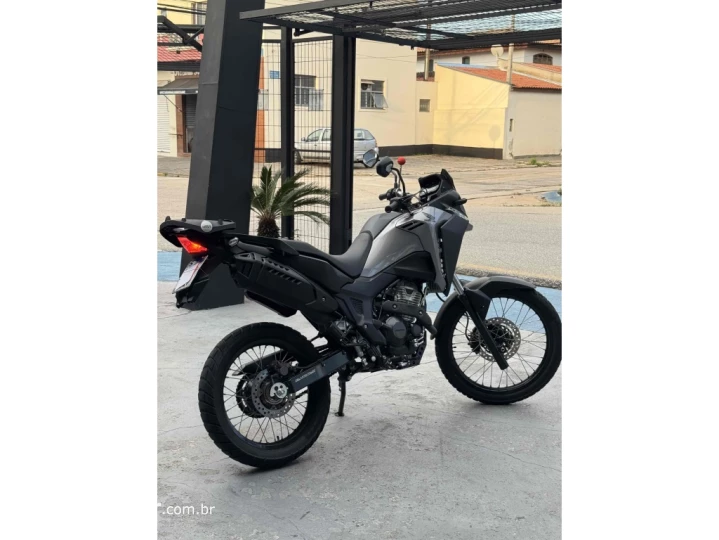 XRE 300 SAHARA