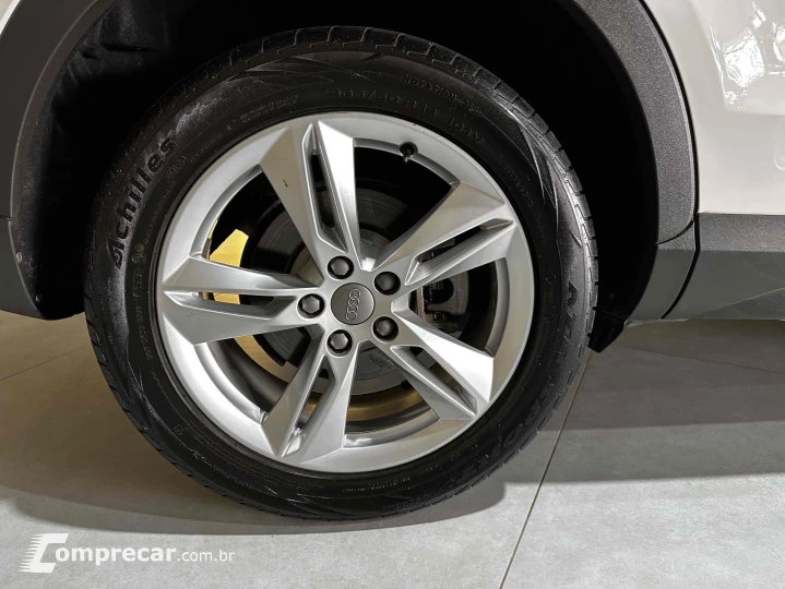 Q3 1.4 TFSI AMBIENTE PLUS FLEX 4P S TRONIC