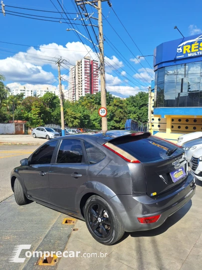 FOCUS 2.0 Ghia 16V