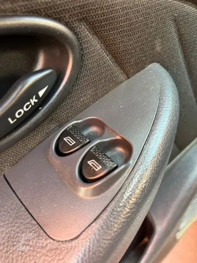 PALIO 1.0 MPI Fire Celebration 8V