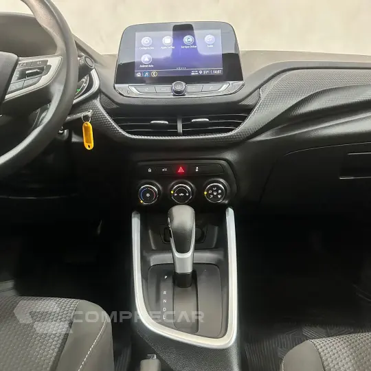 ONIX SEDAN Plus LT 1.0 12V Flex 4p Mec.