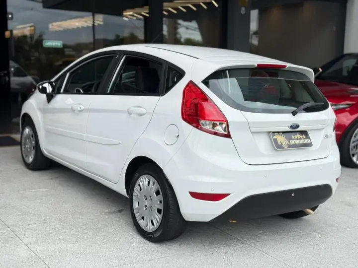 FIESTA 1.6 SE HATCH 16V FLEX 4P MANUAL