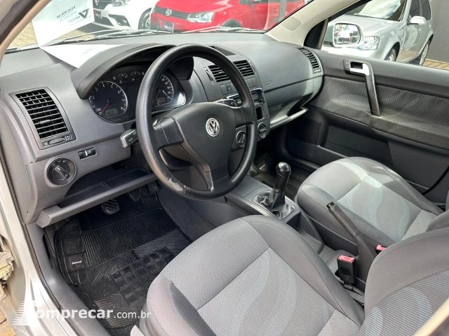 POLO - 1.6 MI 8V 4P MANUAL