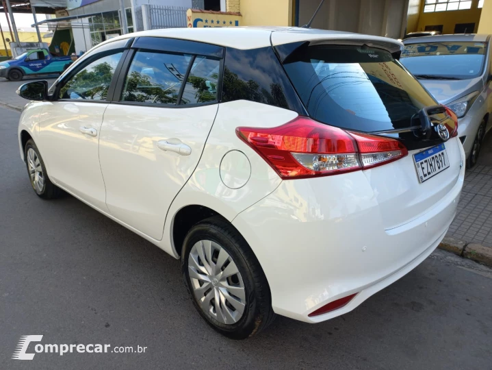 YARIS 1.5 16V XL
