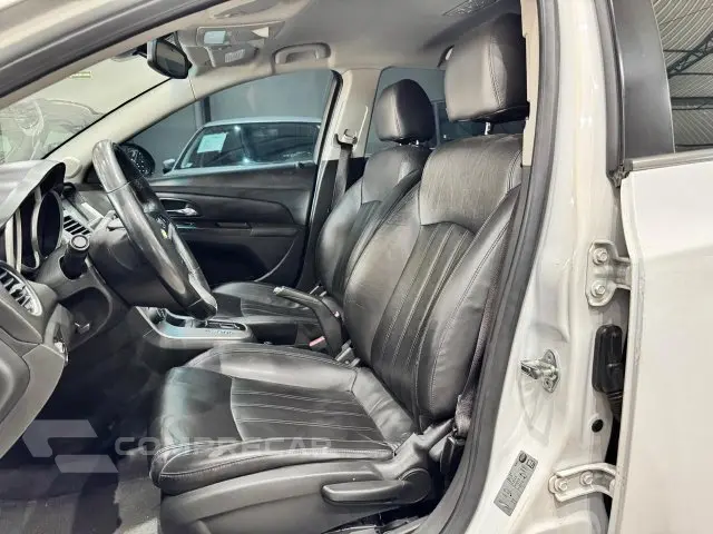 CRUZE HATCH - 1.8 LT SPORT6 16V 4P AUTOMÁTICO