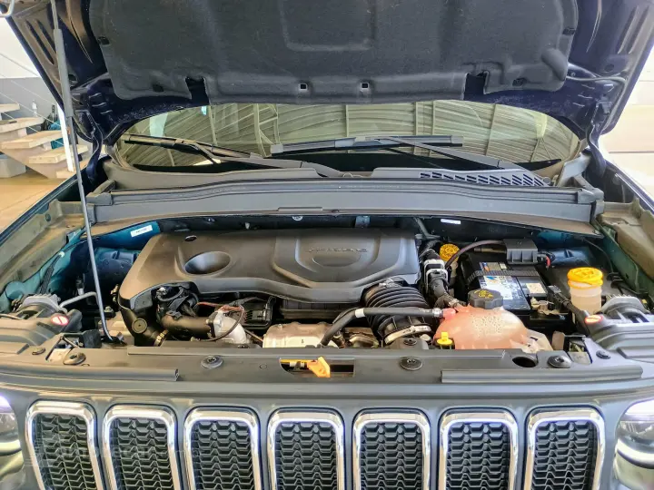 RENEGADE 1.3 T270 Turbo Longitude