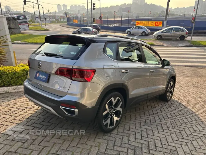 TAOS Highline 1.4 250 TSI Flex Aut.