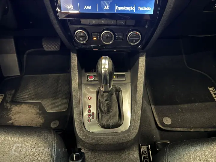 Jetta 2.0 Comfortline Flex 4P Tiptronic