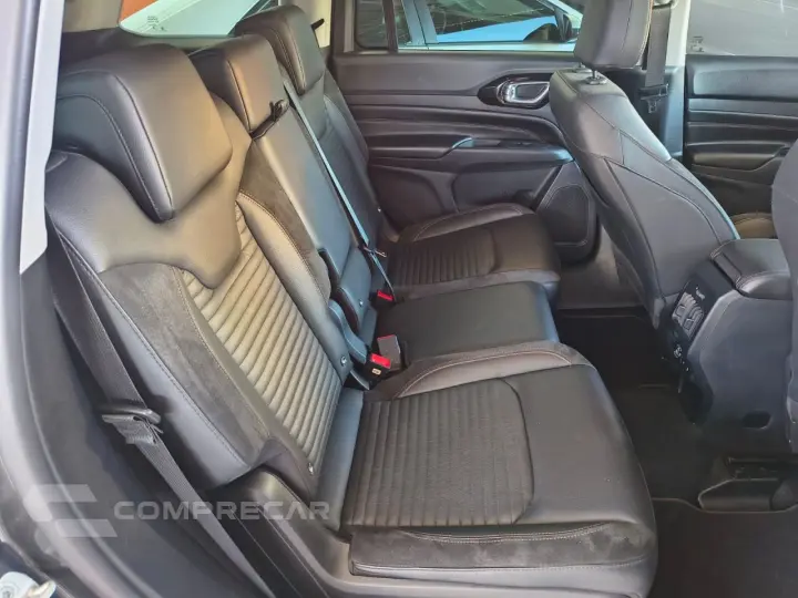 Commander 1.3 16V 4P FLEX T270 LIMITED TURBO AUTOMÁTICO AT6