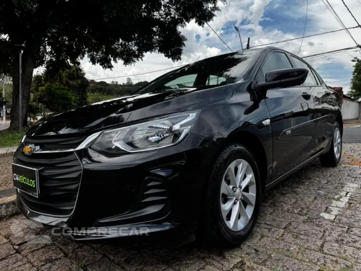 ONIX SEDAN Plus LT 1.0 12V Flex 4p Mec.