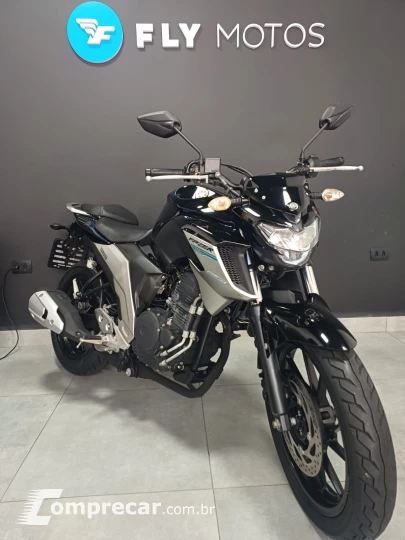 FZ25 250 FAZER