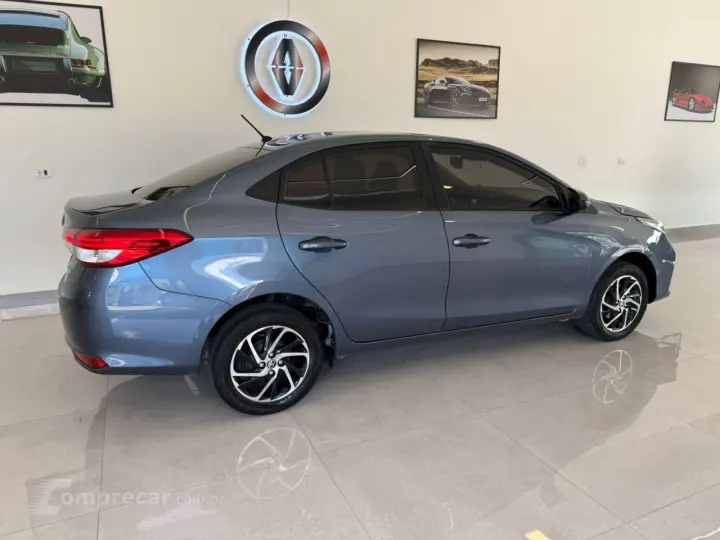 Yaris Sedan 1.5 16V 4P FLEX XLS MULTIDRIVE AUTOMÁTICO CVT