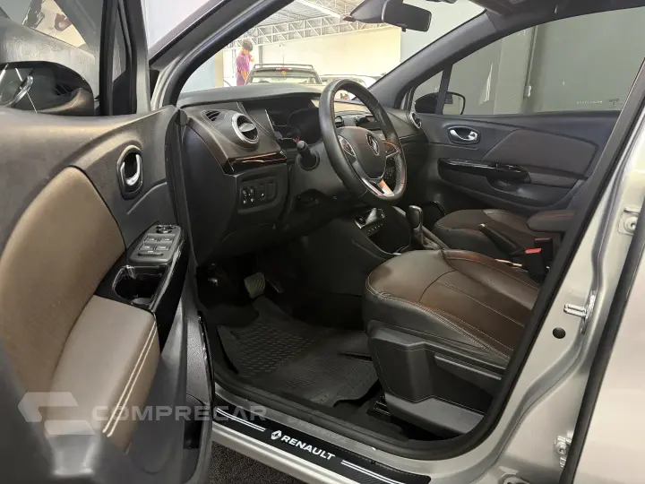 CAPTUR 1.3 TCE Iconic