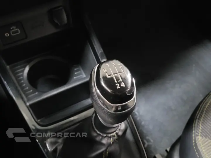 Kwid KWID OUTSIDER 1.0 Flex 12V 5p Mec.