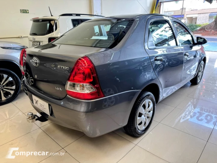 ETIOS 1.5 X Sedan 16V