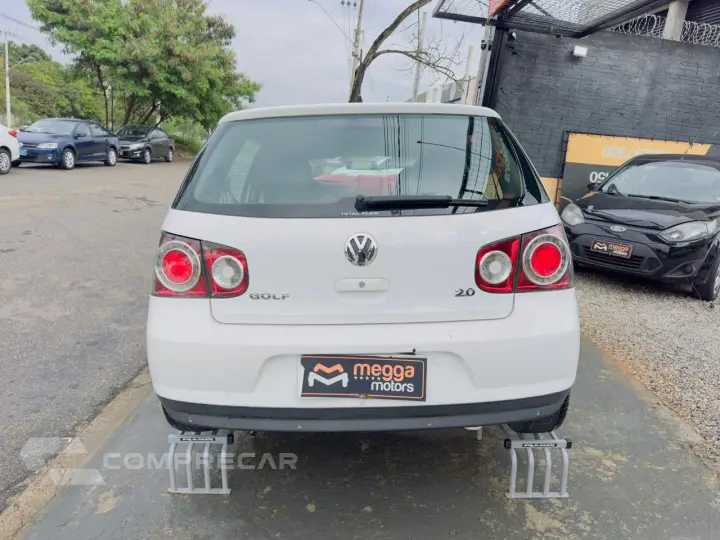 Golf 2.0 4P FLEX AUTOMÁTICO
