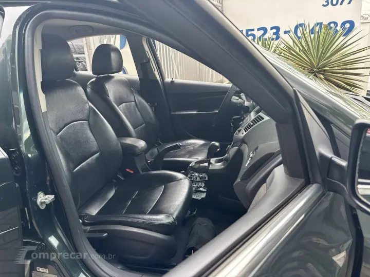 CRUZE LT 1.8 16V FlexPower 4p Aut.