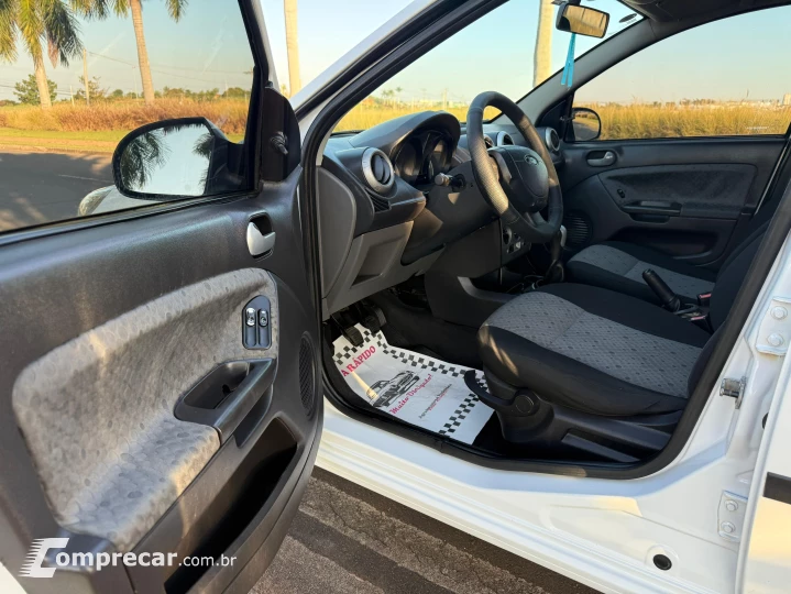 FIESTA 1.6 SE Hatch 16V